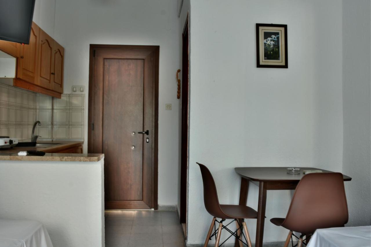 Theano Studios Paralia Sikias Esterno foto