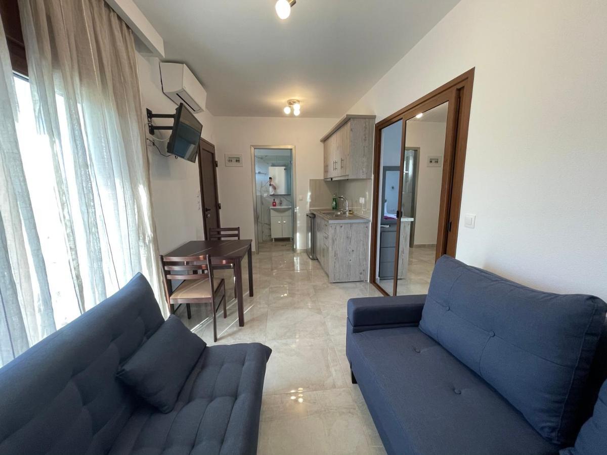 Theano Studios Paralia Sikias Esterno foto