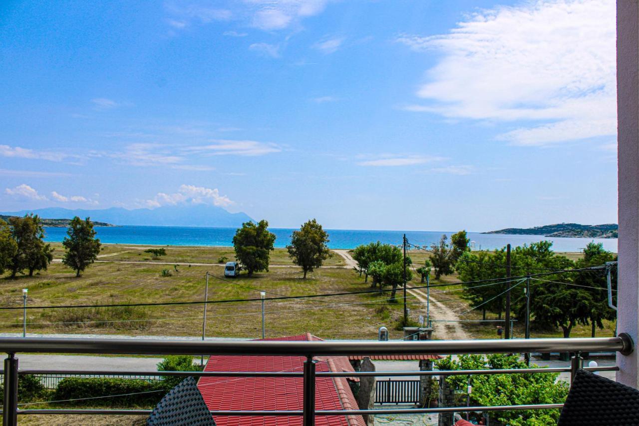 Theano Studios Paralia Sikias Esterno foto