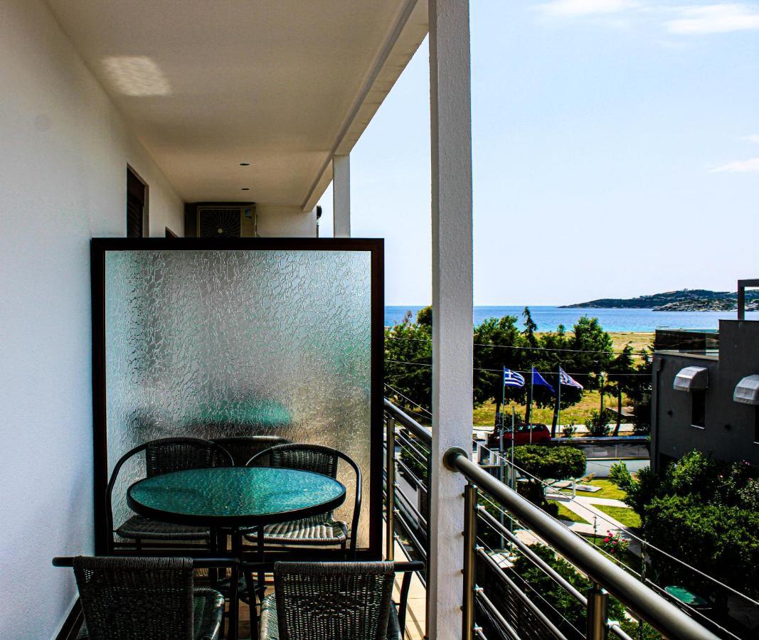 Theano Studios Paralia Sikias Esterno foto